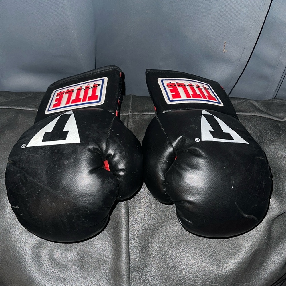 Men’s Title Medium Adult Boxing Gloves Red Strap Padded